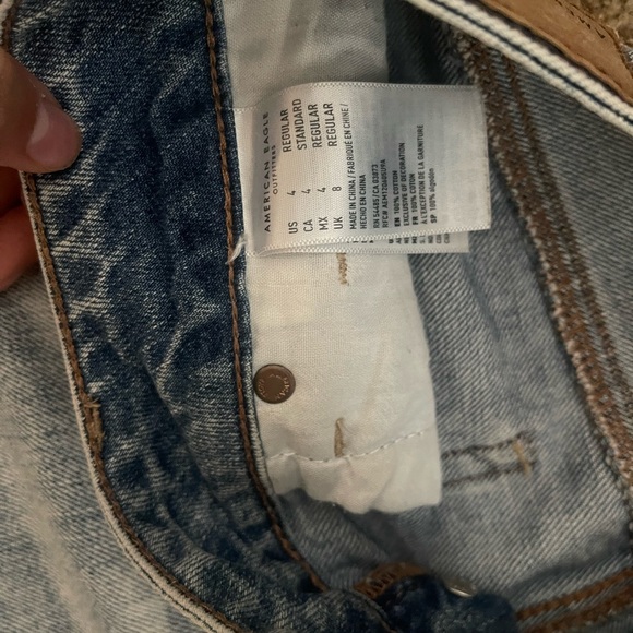American Eagle Ripped Jeans - Picture 5 of 5